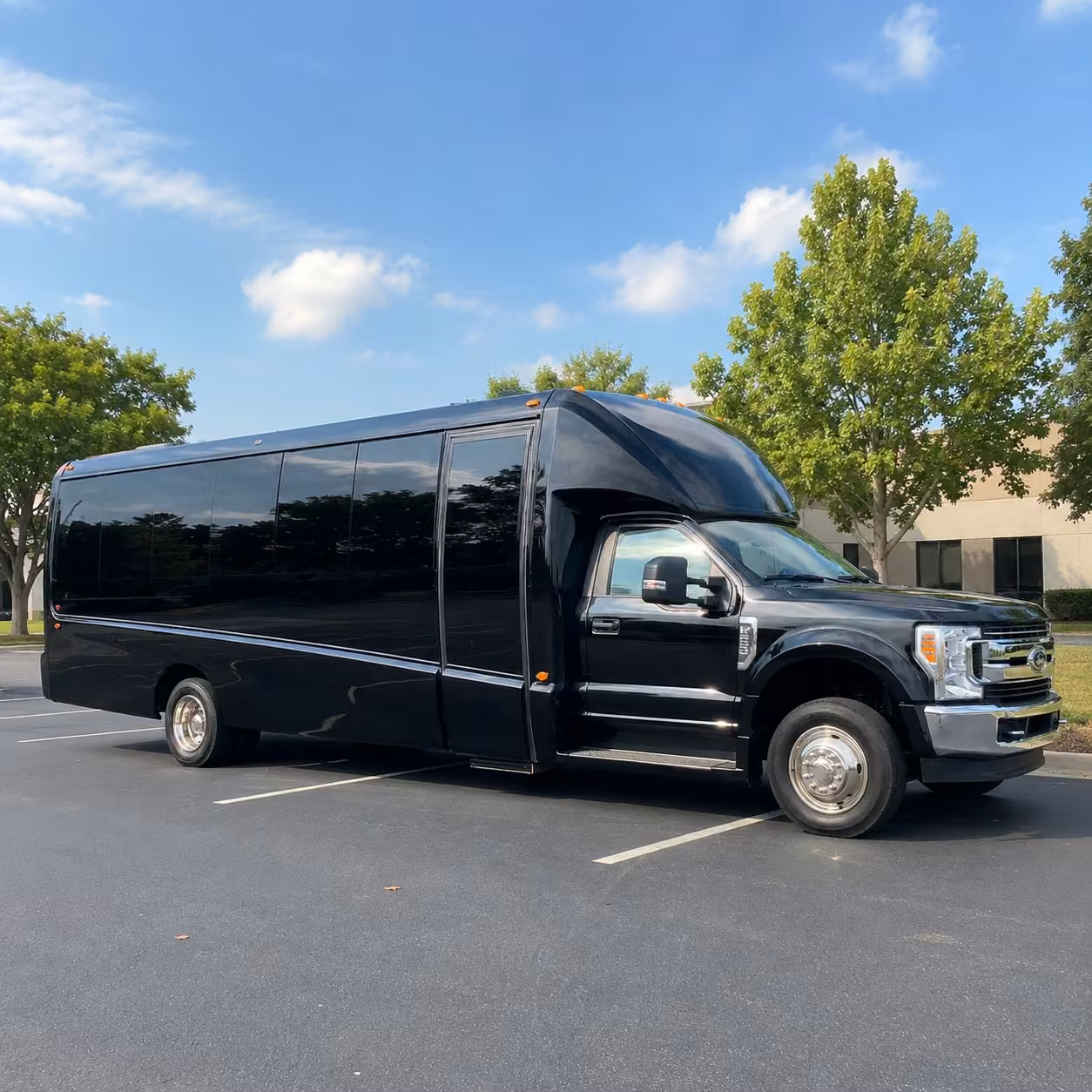 15 35 passenger minibus