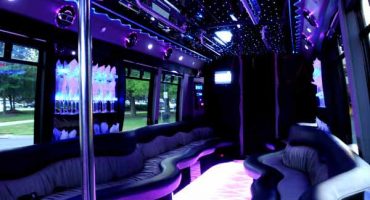 22 people party bus new orleans